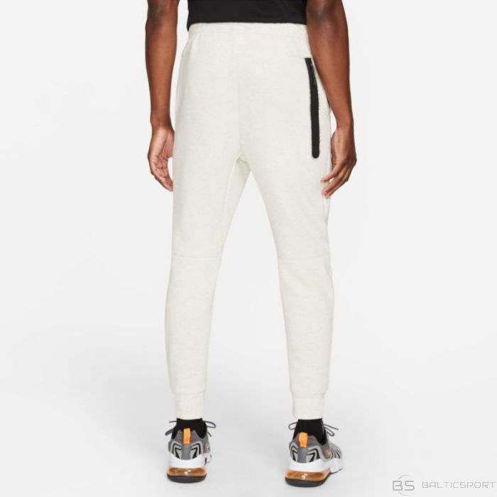 Nike Sportswear Tech Fleece M DD4706-100 pants (L)