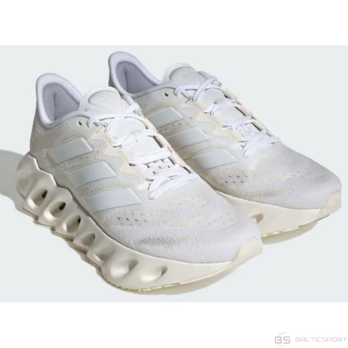 Adidas Apavu slēdzis Fwd W ID1789 (40 2/3)