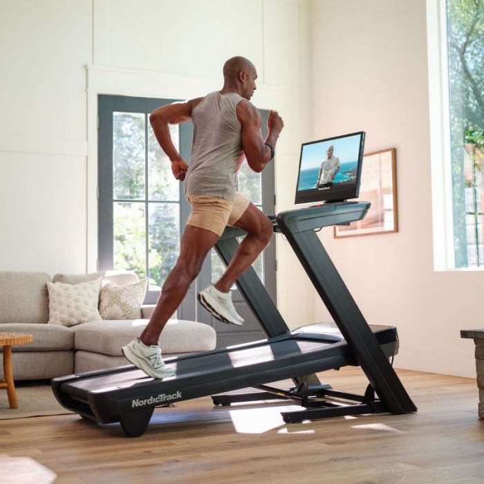 Skrejceliņš, skriešanas celiņš Nordictrack Commercial 2450 Electric Treadmill