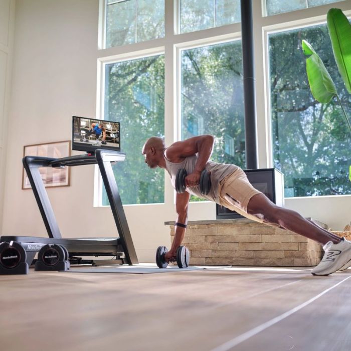 Skrejceliņš, skriešanas celiņš Nordictrack Commercial 2450 Electric Treadmill