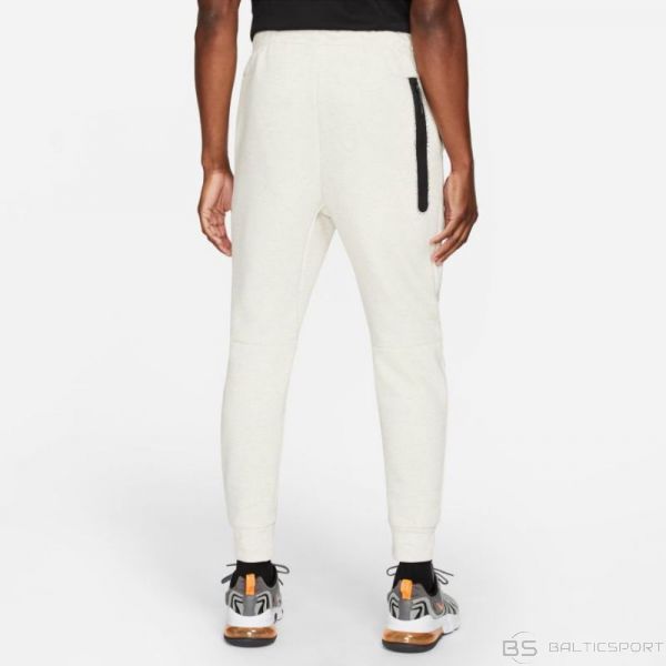 Nike Sportswear Tech Fleece M DD4706-100 bikses (L)